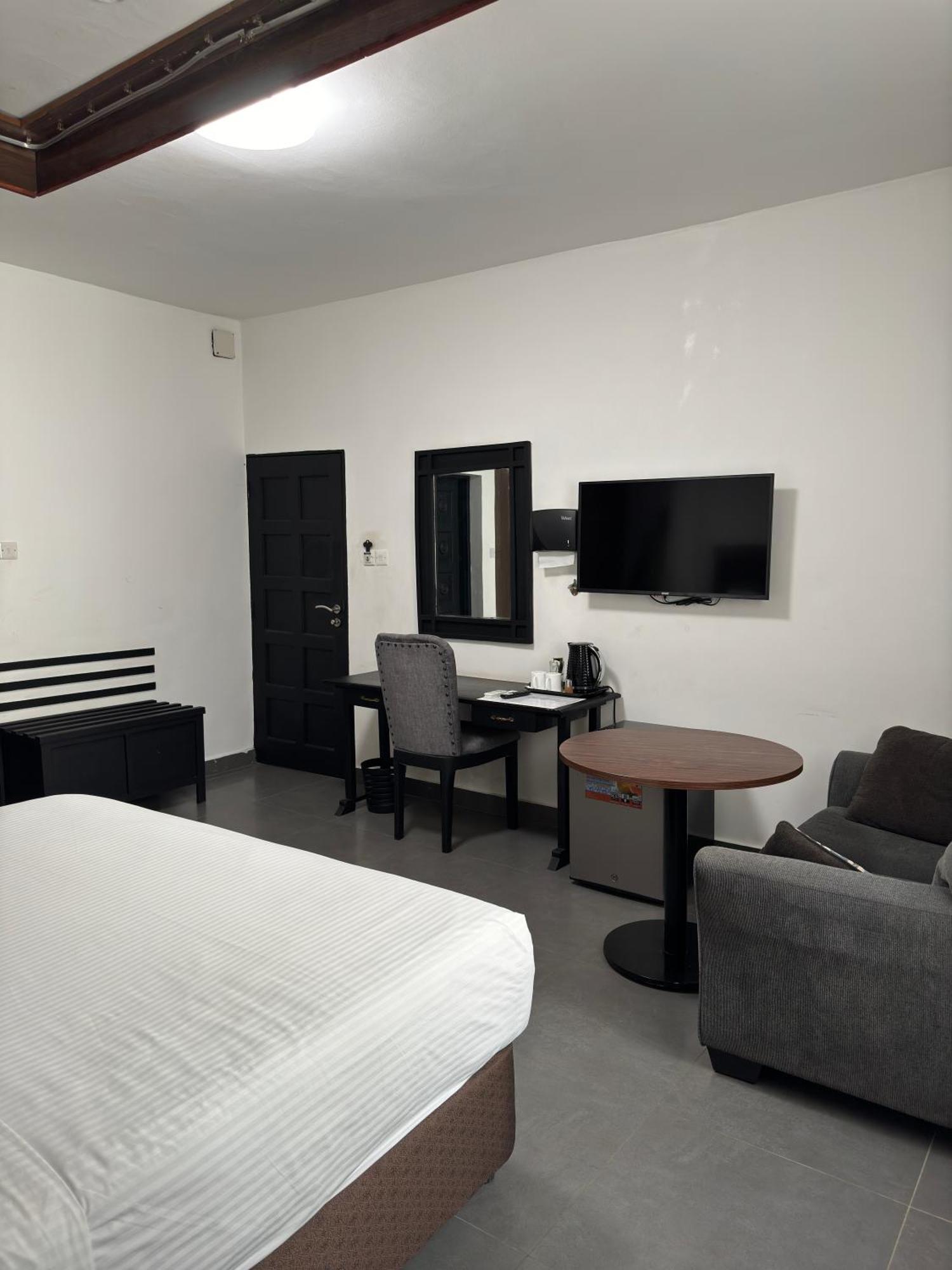 Ivory Residences Mombasa Bagian luar foto
